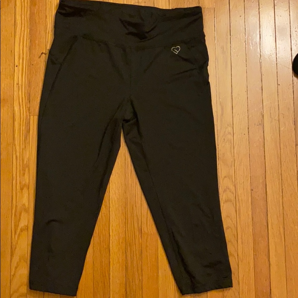 Crop workout compression pants